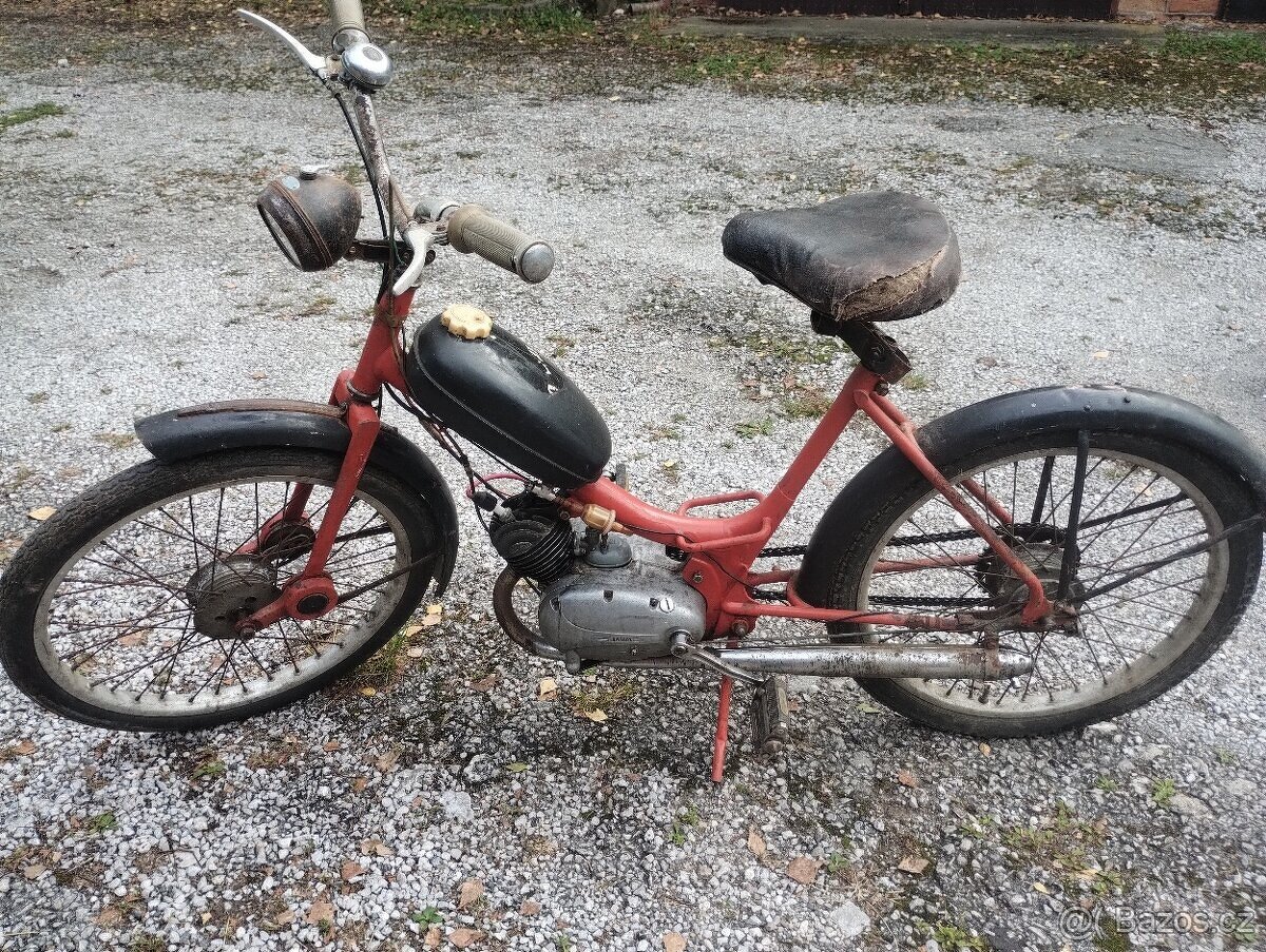 Moped Stadion S11 s vidlicí smrti -