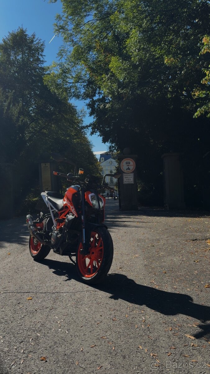 KTM duke 390