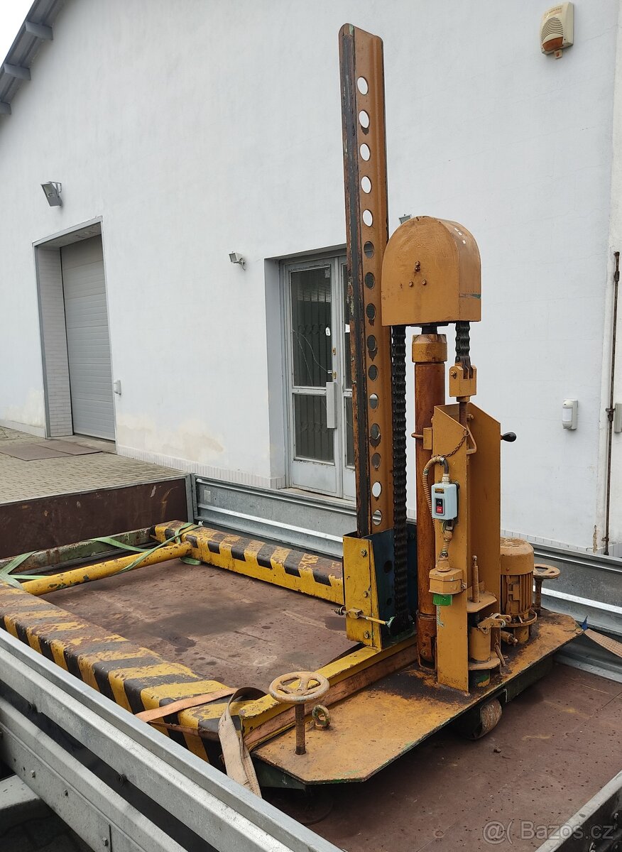 2tuny nůžkový hydraulicky zvedák přetěsněný + nový olej