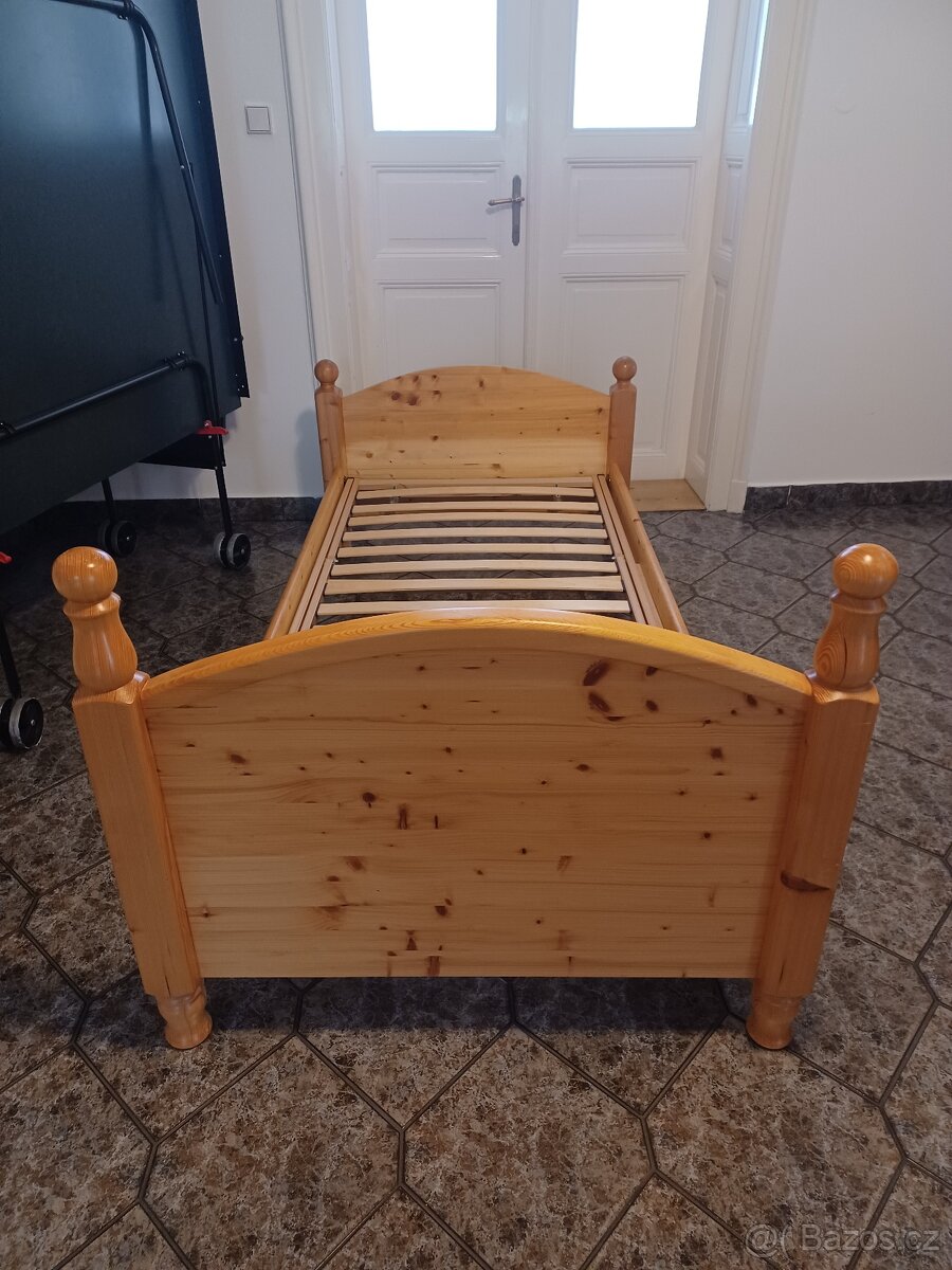 Postel z masivu borovice 90/200
