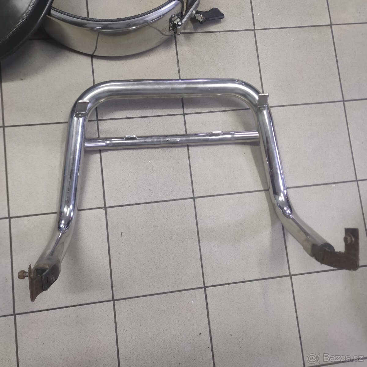 Přední ochranný rám Suzuki Jimny