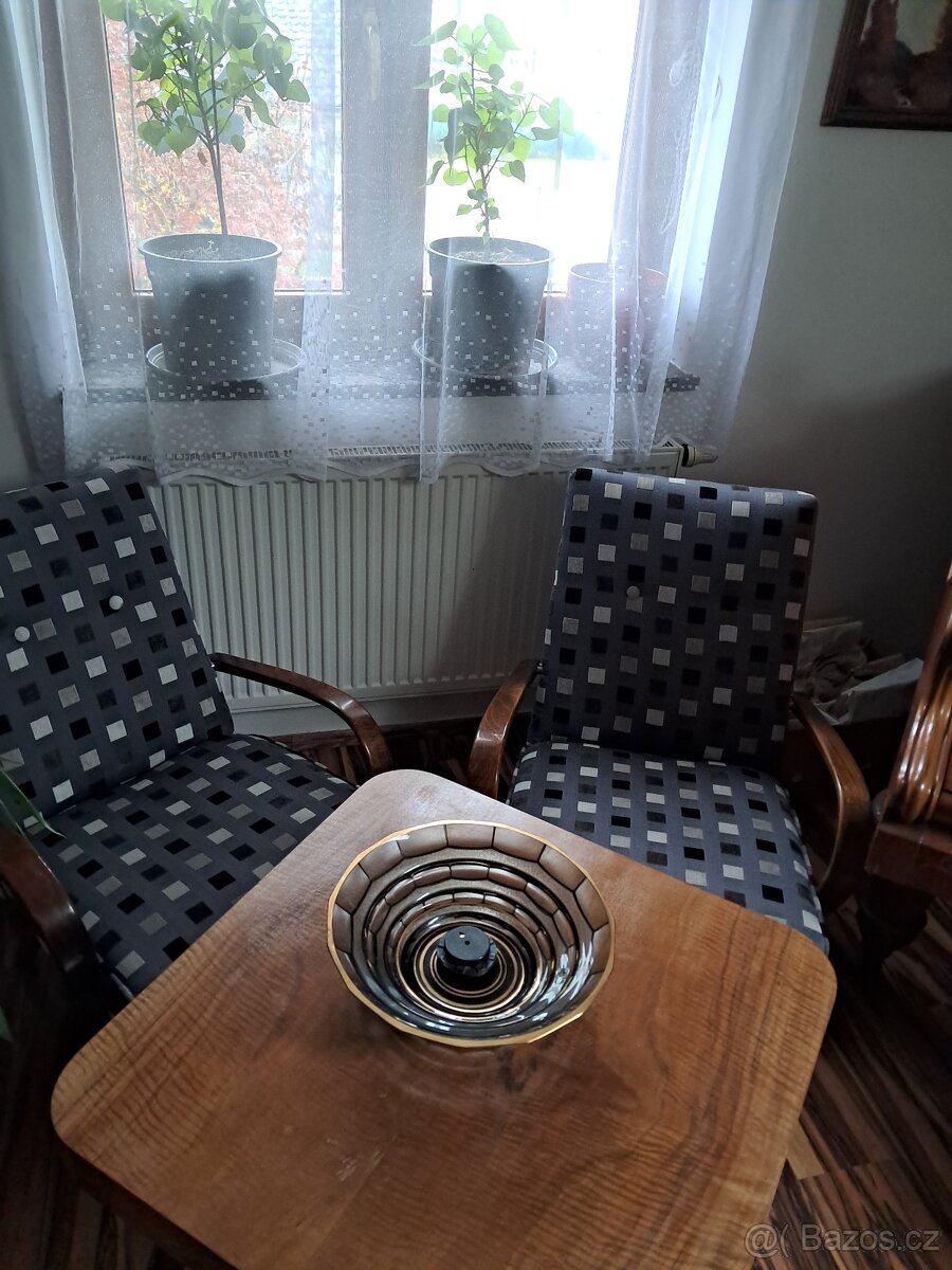 Retro křesla + stolek Halabala pavouk