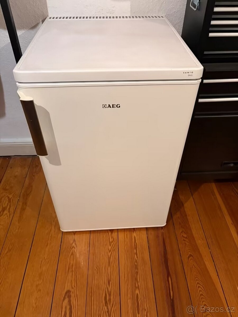 AEG úsporný mrazák v A+ třídě 110 litrů s dovozem