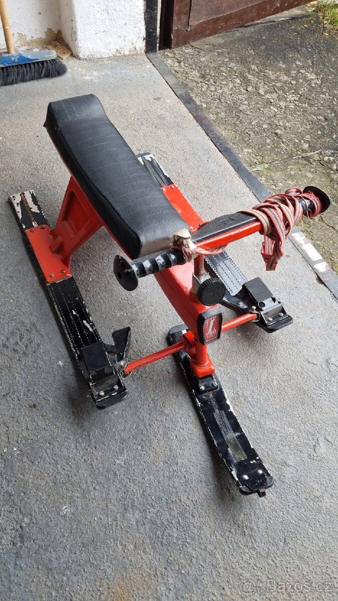 Kovové retro ruské saně