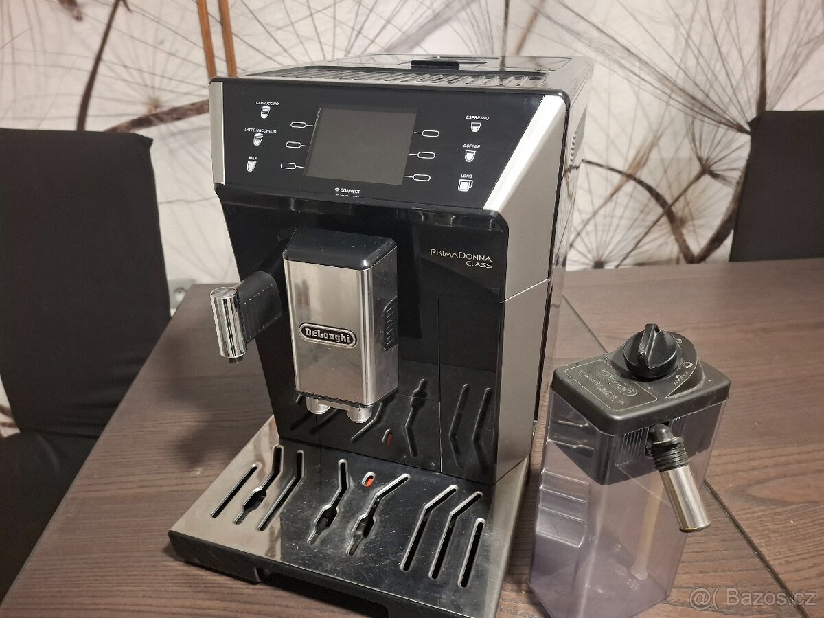 Kavovar DeLonghi Primadonna Class