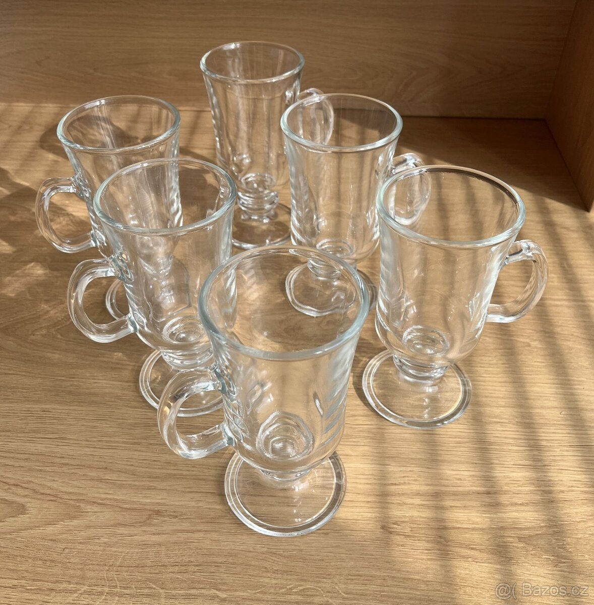Sada 6 kusů retro skleněných hrnečků