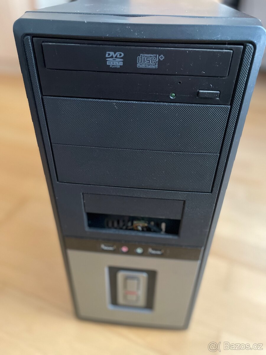 Skříň miditower se zdrojem, pěkný stav