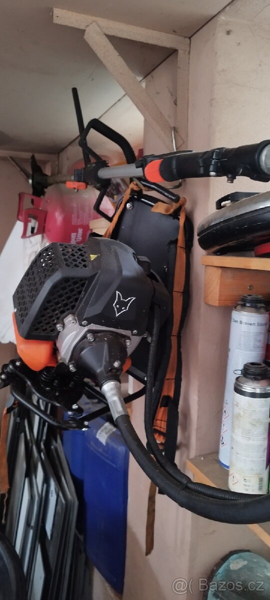 Zádový křovinořez silný 50 ccm