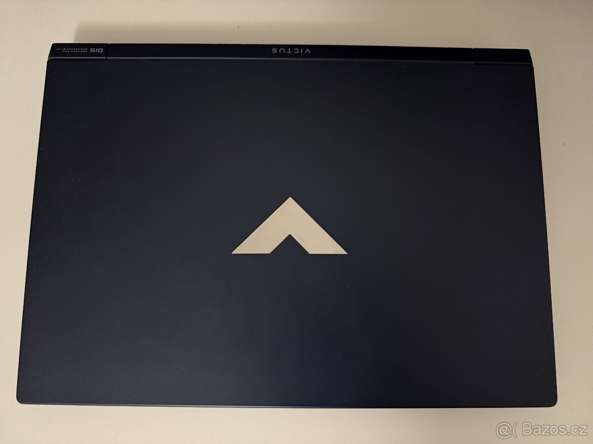 HP Victus 15