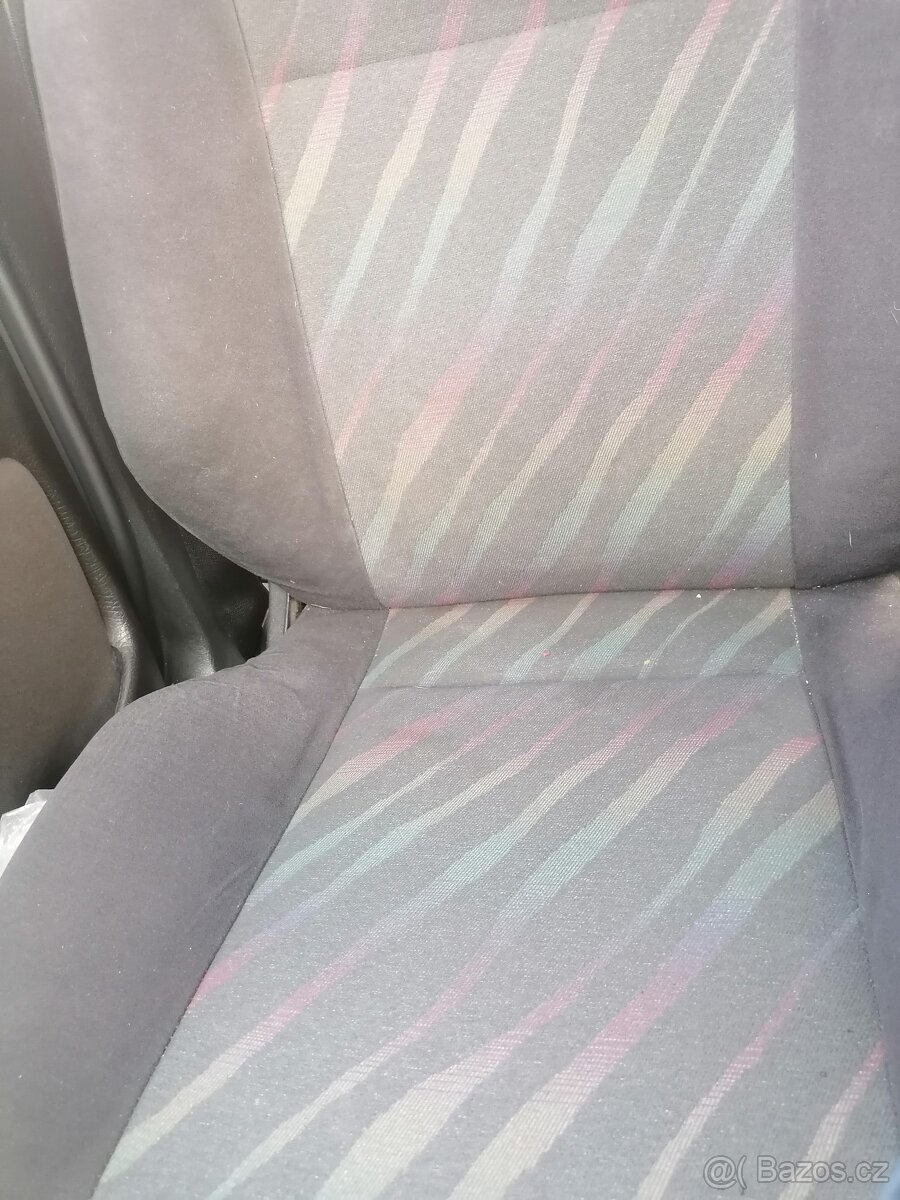 Opel Astra f sedadlo