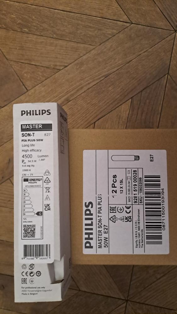 Prodej výbojka Philips MASTER SON-T PIA PLUS E 50W E27