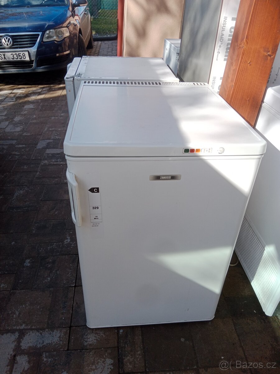 Suplikovy mrazak Zanussi