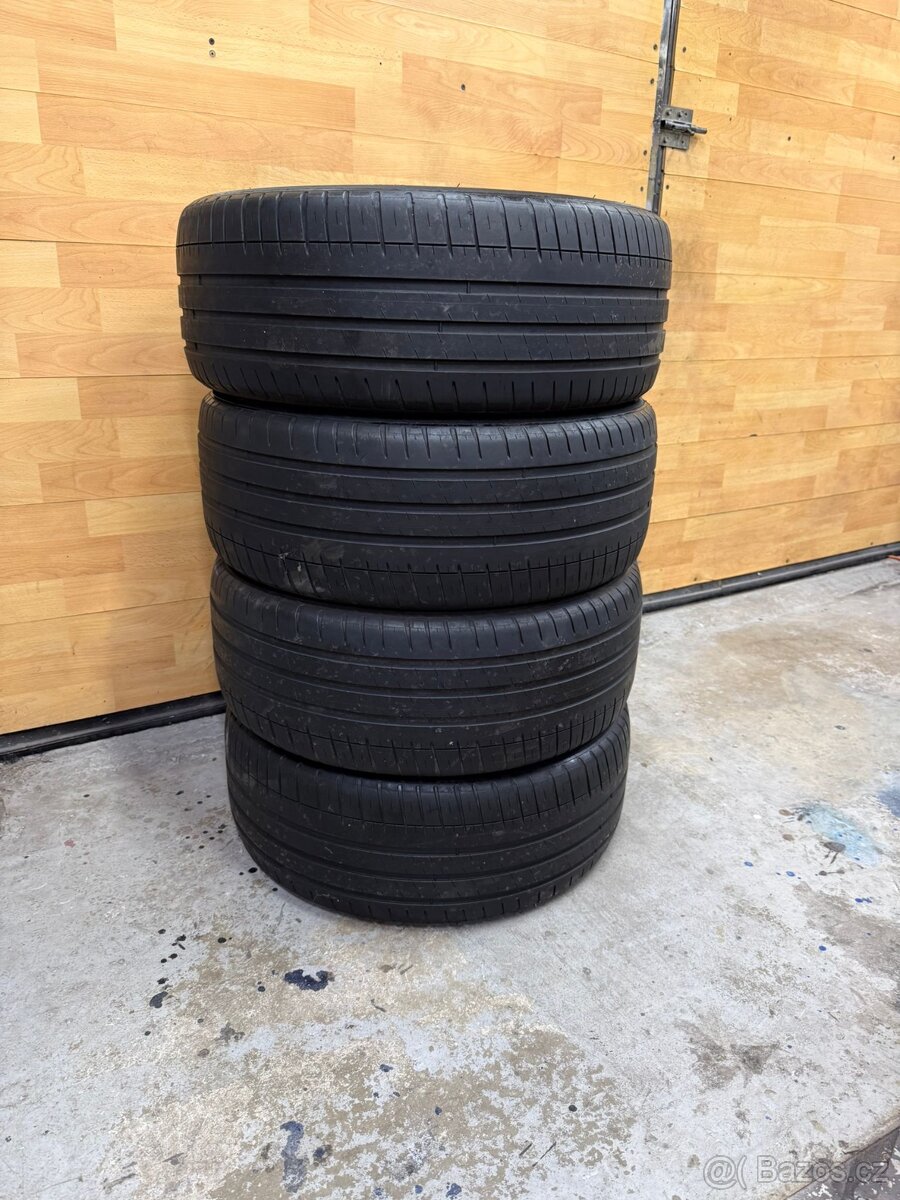 Letní pneu 225/45/18