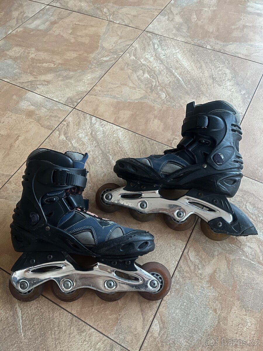 Kolečkové brusle vel.40