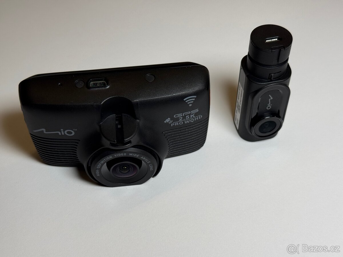 Mio MiVue 789 Duel Dash Cam