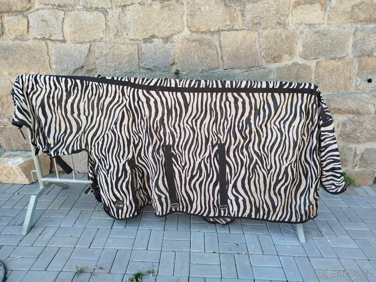 Khm zebrovana deka 155