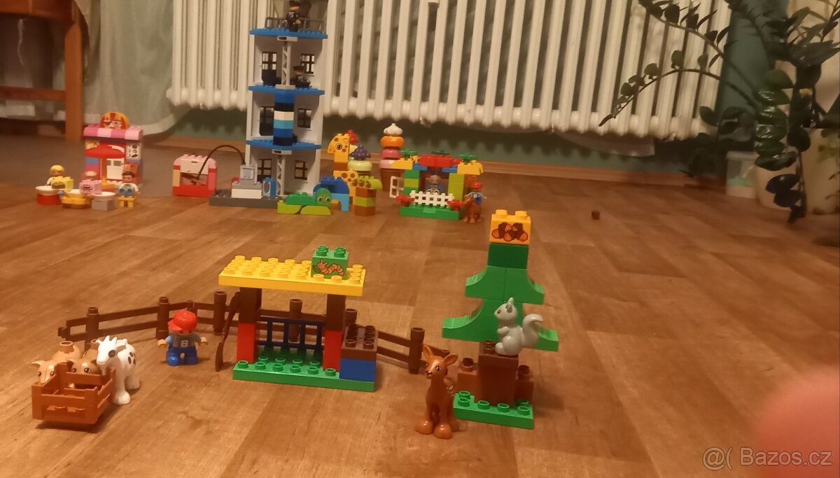 Prodám několik sad Lego Duplo + dárky