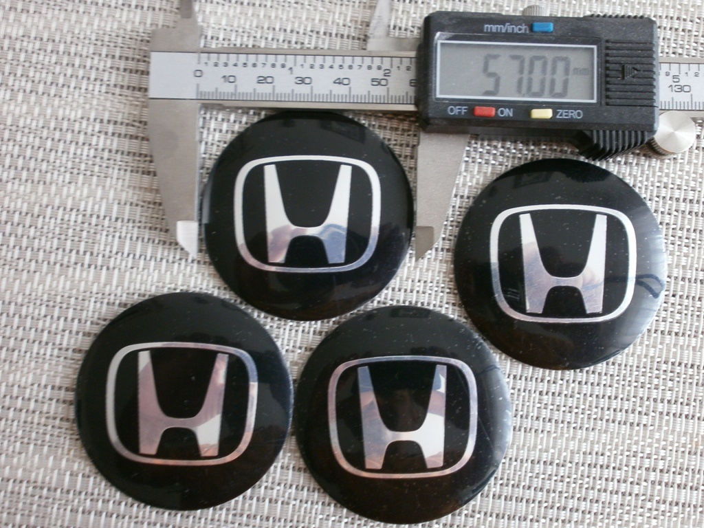 Honda znaky na poklice 57mm