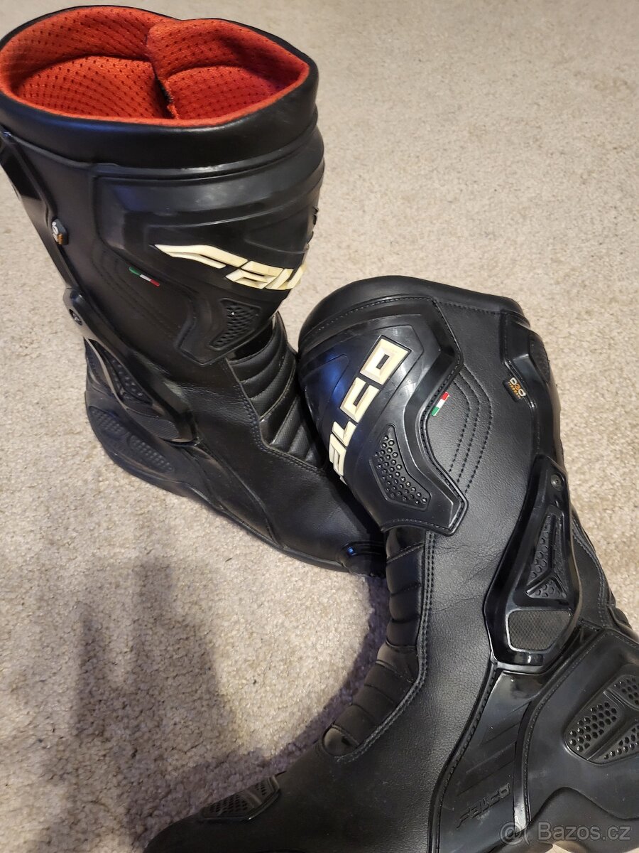 MOTO BOTY FALCO silnicni vel.45