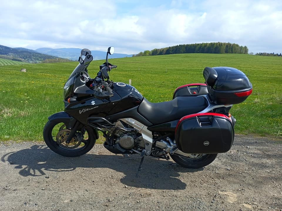 Suzuki V-strom DL 1000