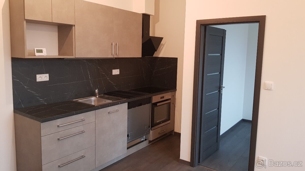 2+kk 45m2 nový cihlový Týniště n.O