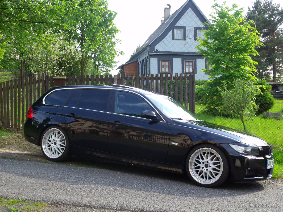 BMW E91 330xd