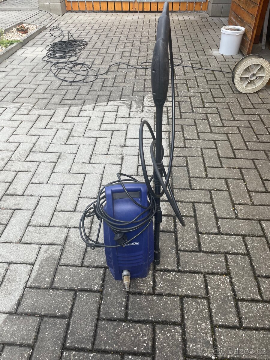 Tlaková myčka