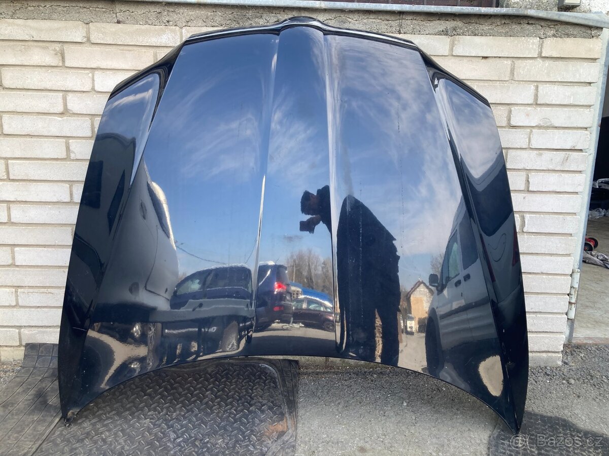Kapota Škoda Superb 2 černá