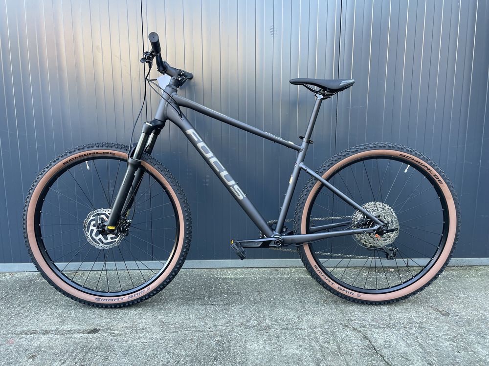 FOCUS - WHISTLER 3.9 29 Diamond Black 42 M