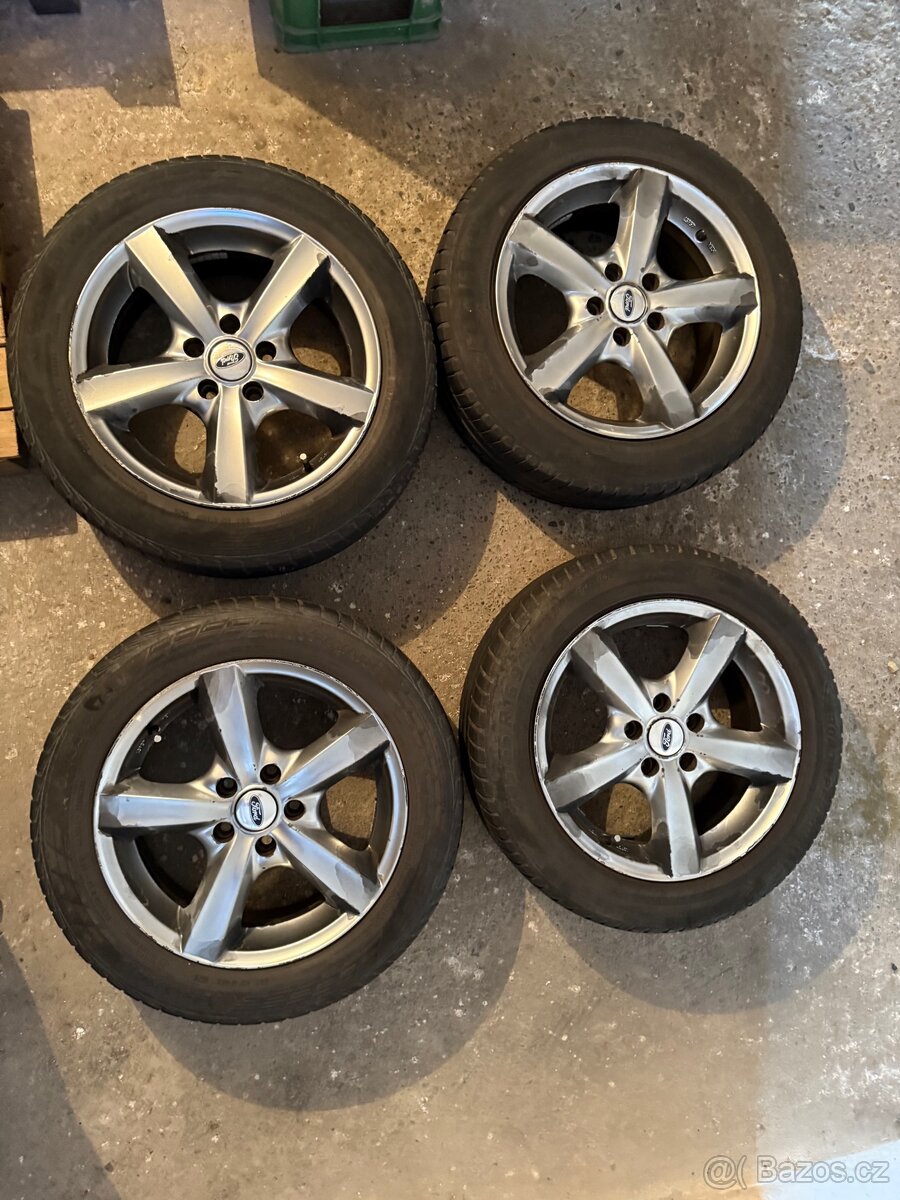 Alu kola Dezent na Ford Focus