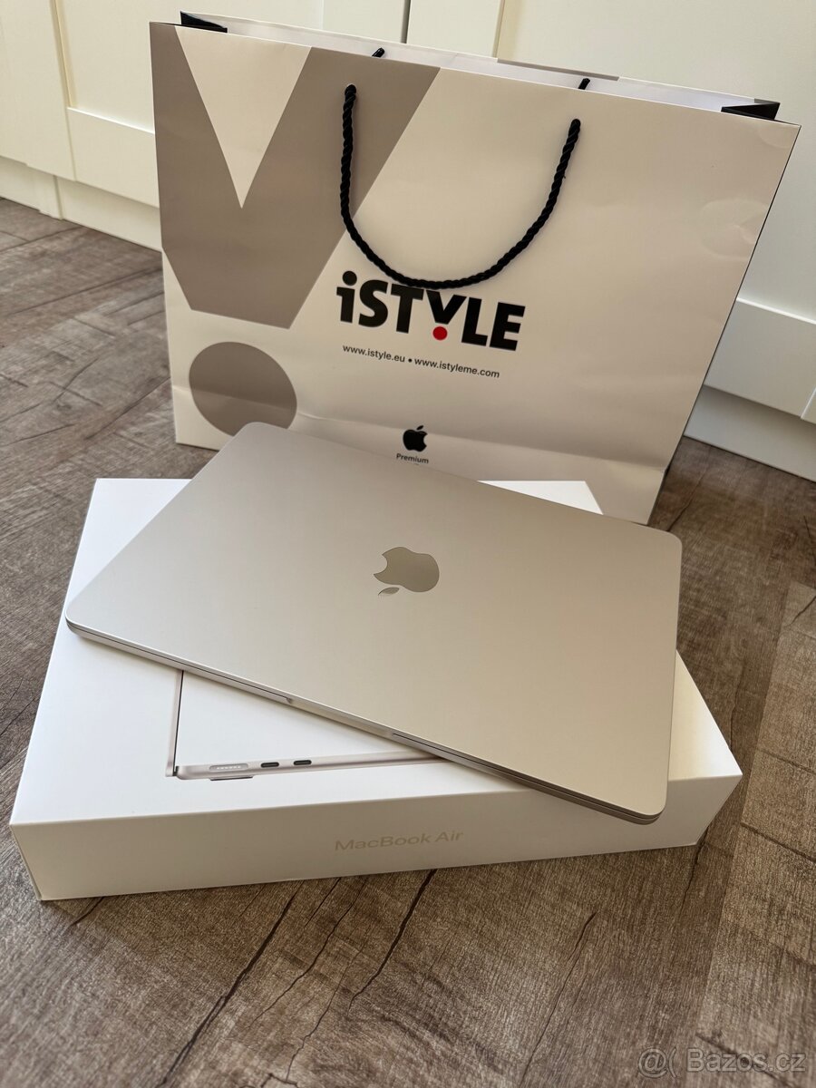 Macbook air M2 8gb/256gb zaruka 10/25