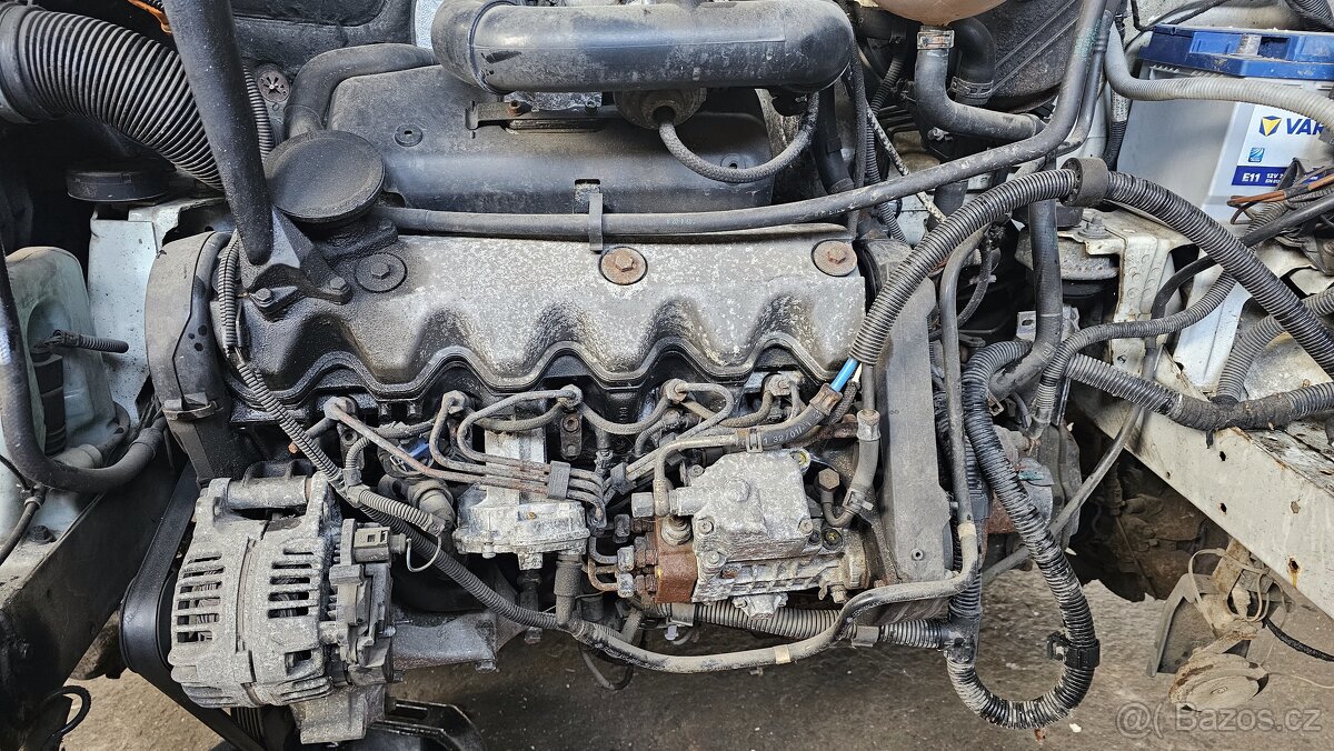 KOMPLETNÍ MOTOR VW T4 2.5TDI 65KW AJT