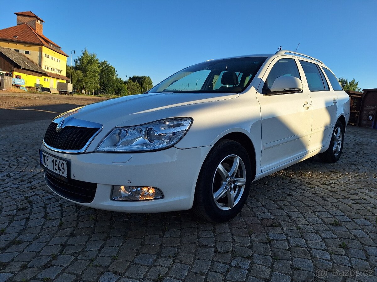 Octavia 2 facelift, DSG, VÝBAVA, NOVÁ STK