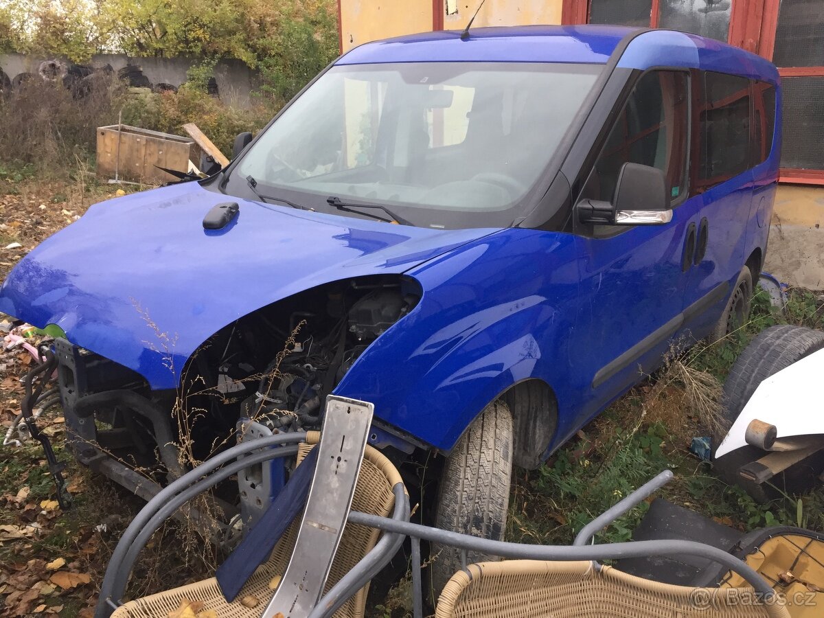 fiat Doblo multijet r.v 2010-2019 ,modrá,Nahradni Dily