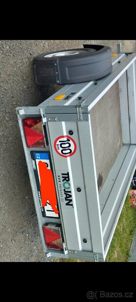 Přívěsný vozík