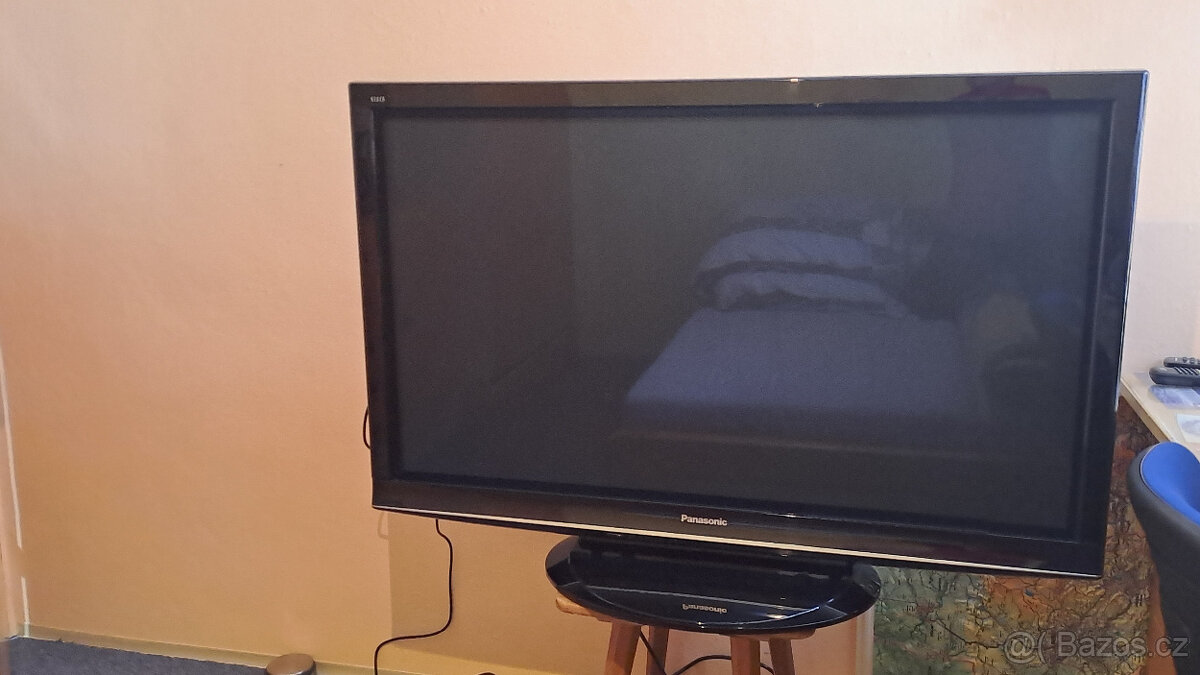 Prodám plazmovou TV a satelitní přijímač