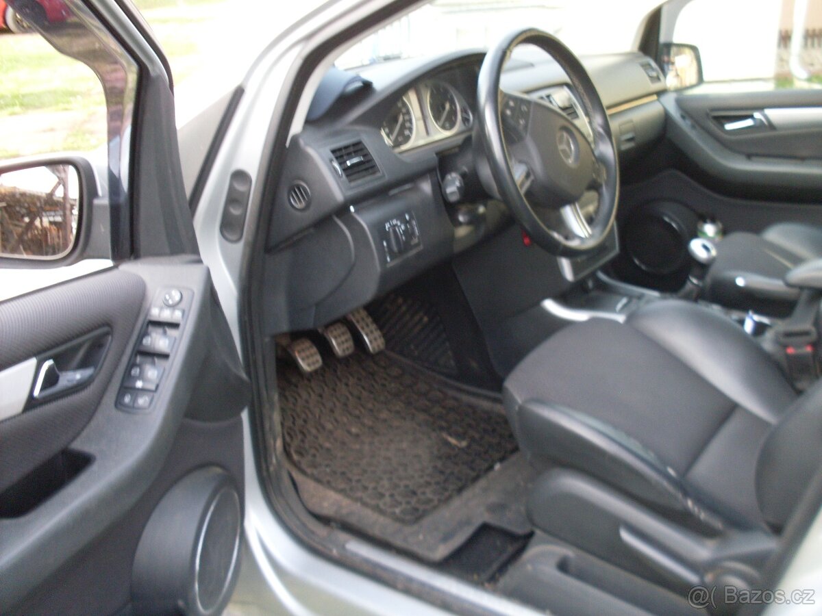 MERCEDES B200 142kW