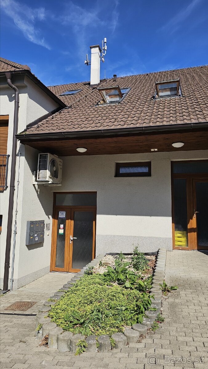 Prostor k pronájmu v Kamenice nad Lipou