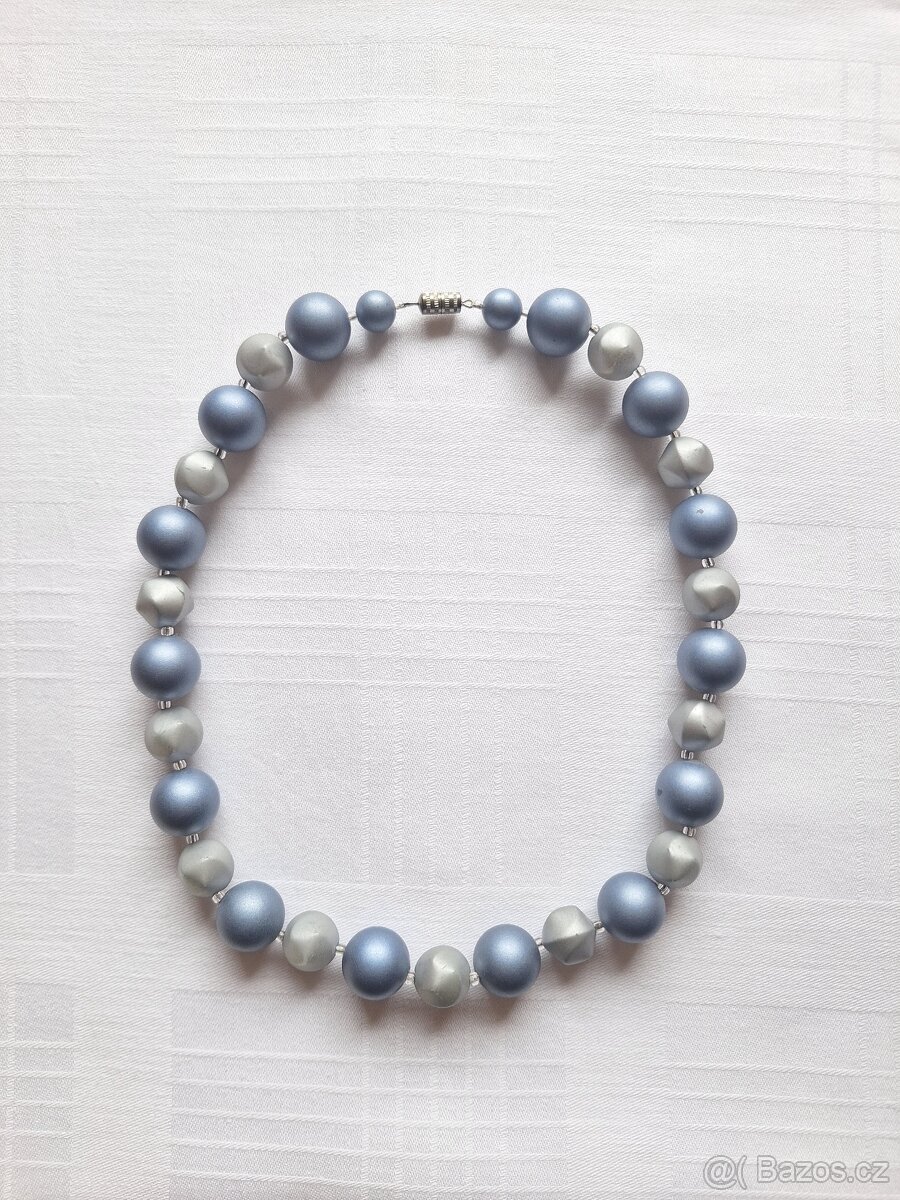 Vintage/retro modrošedé korále