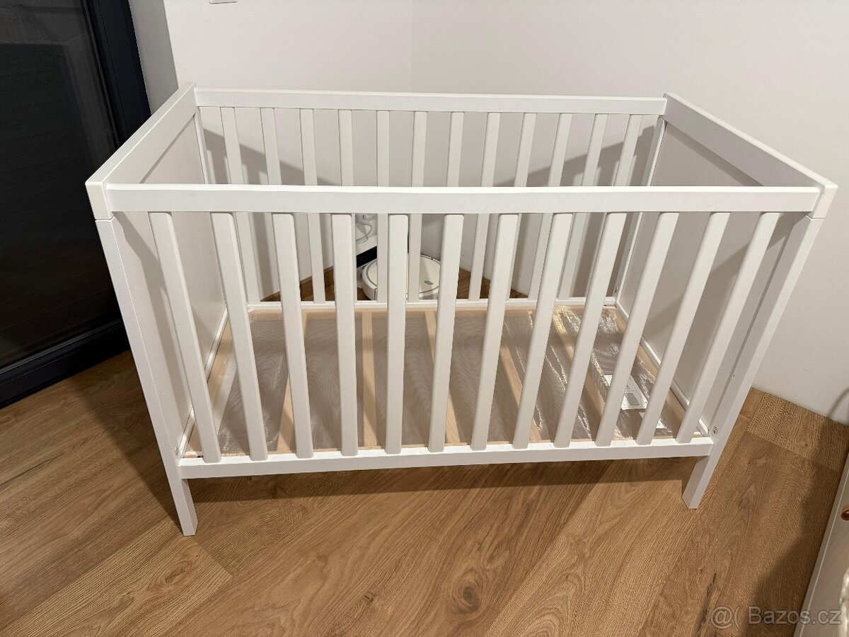 Dětská postýlka IKEA SUNDVIK + matrace (kokos, 60×120 cm)