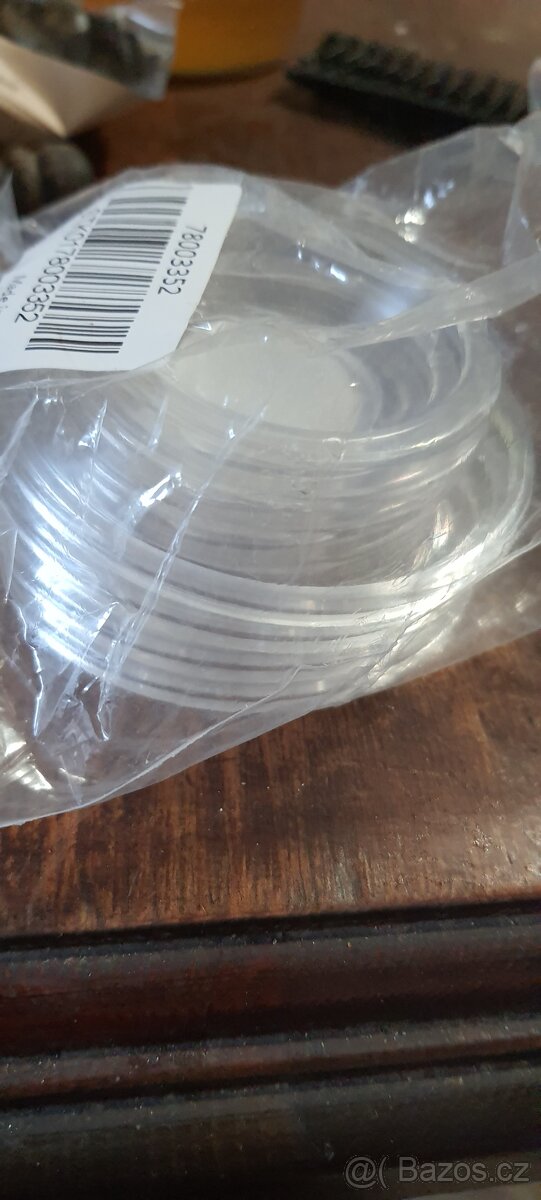 Misky pod nohy kolečka klavíru