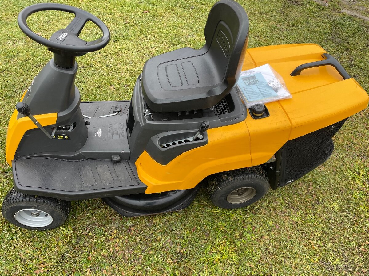 Zahradní traktůrek reider