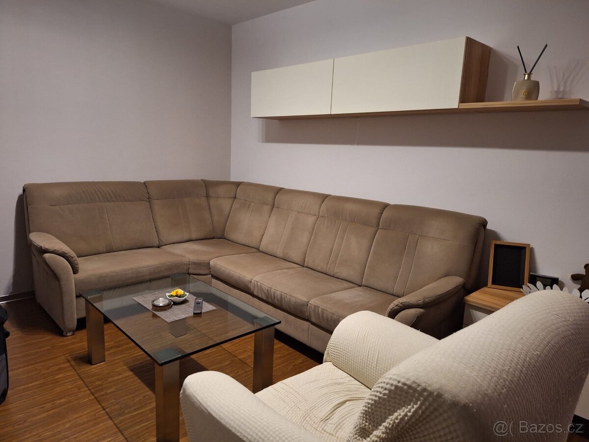 Sedací souprava ve tvaru L