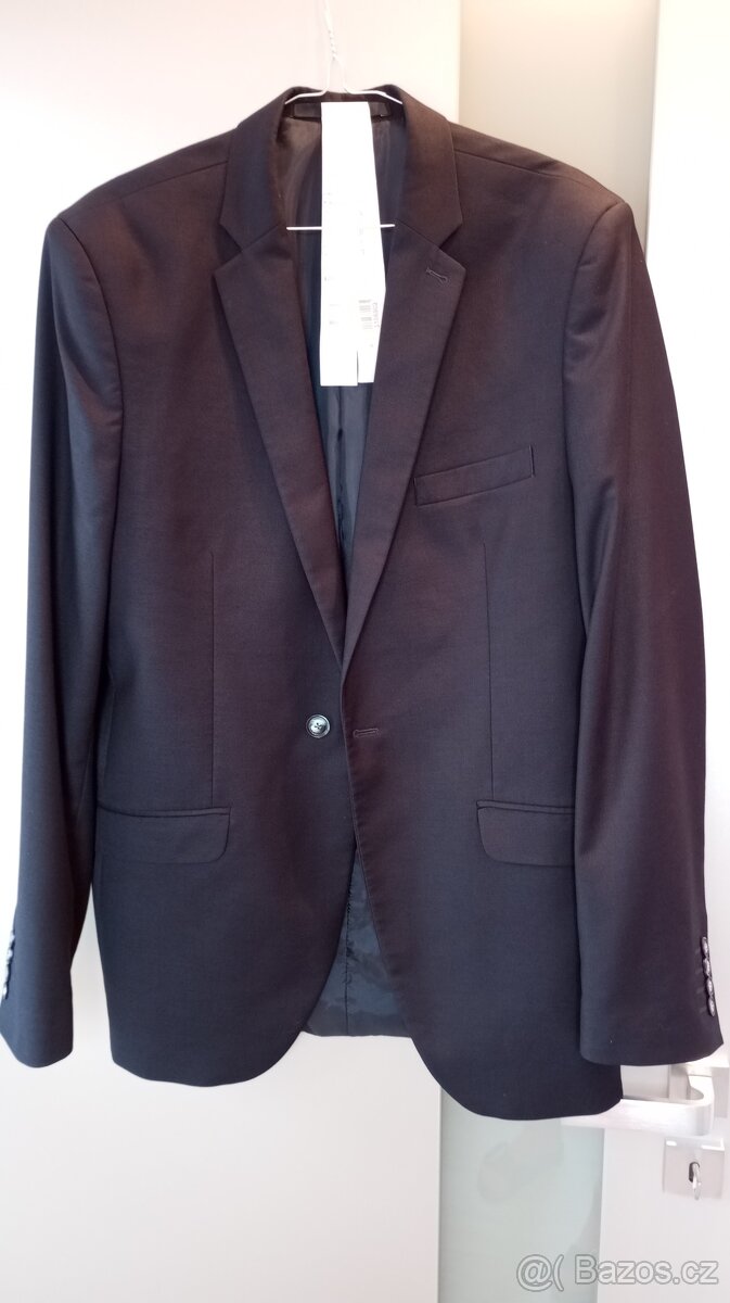 Pánský oblek