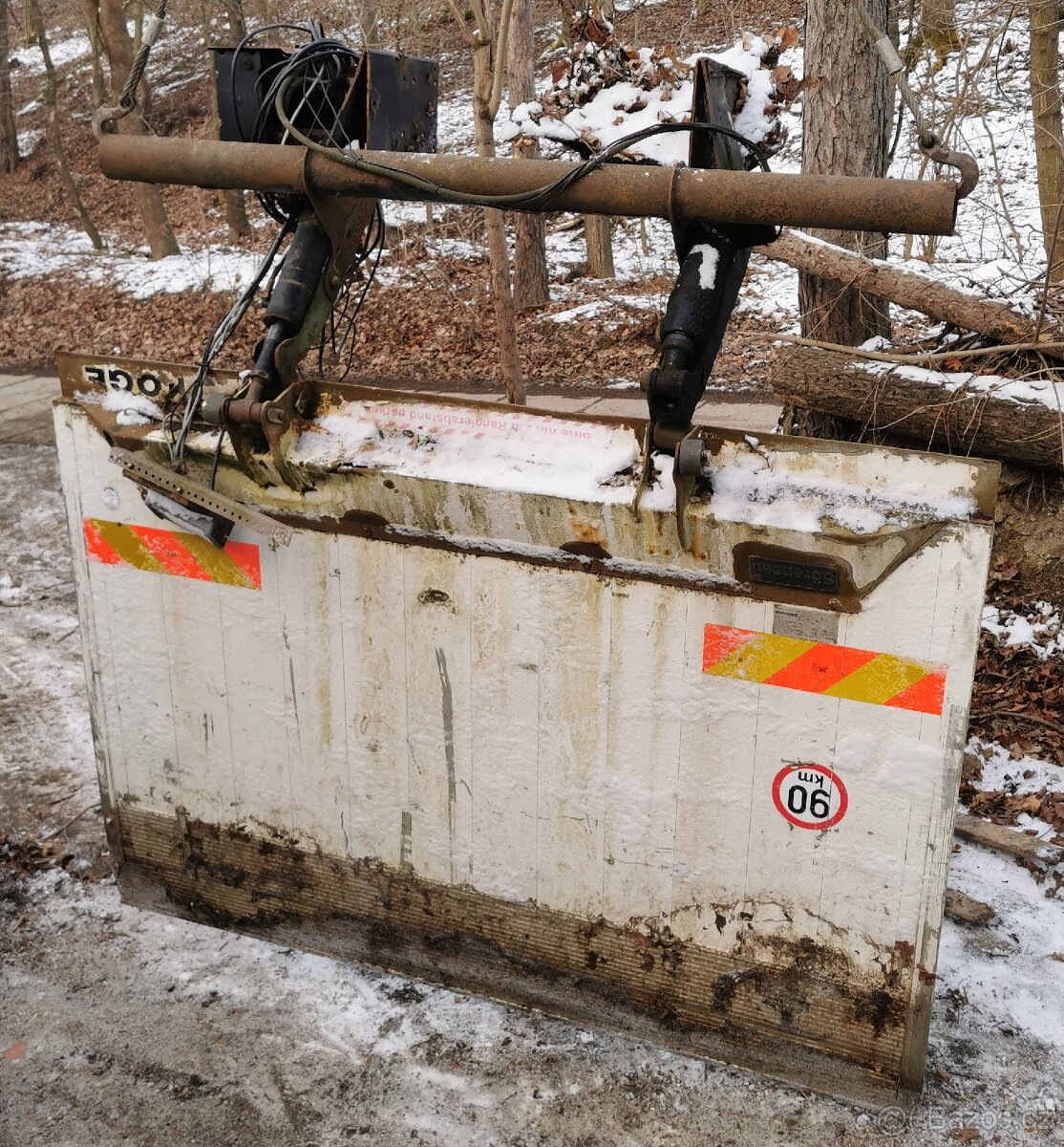 Hydraulické čelo z 10-ti tuny