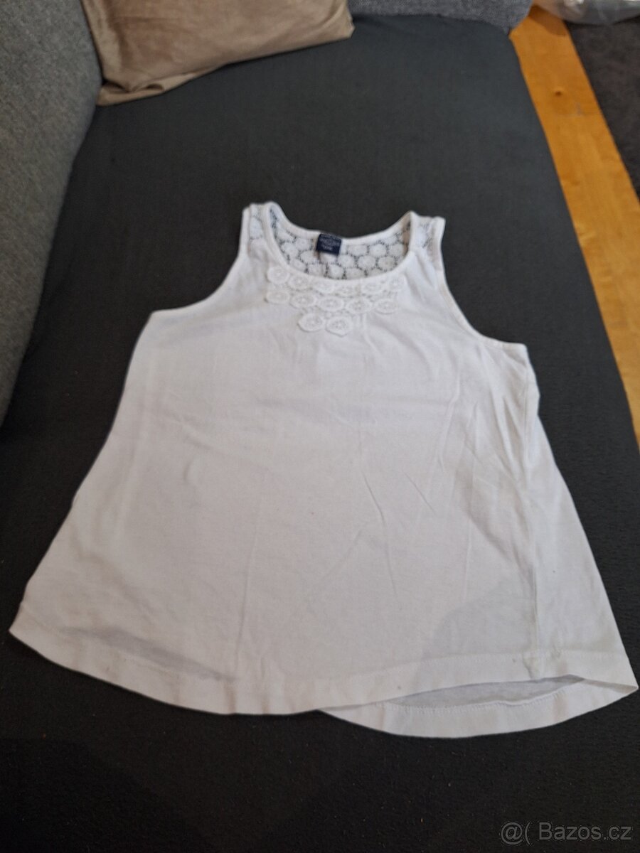 dívčí tílko zn. YEK, vel. 134/140.