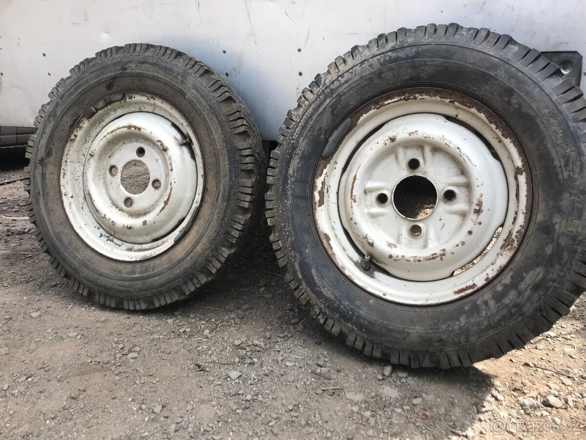 Kola 15" Škoda veterán, traktor