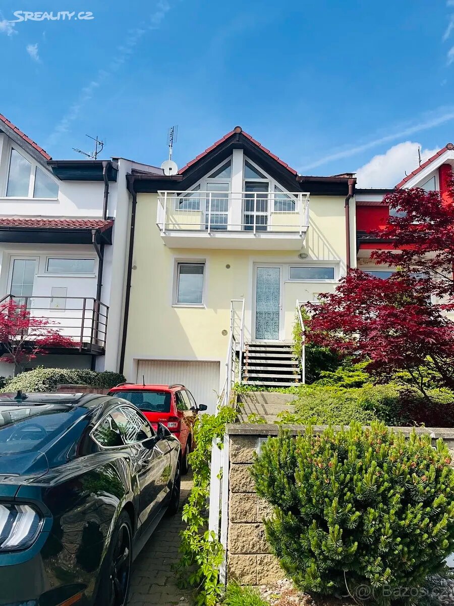 Pronájem rodinného domu 225 m², pozemek 204 m² V zahradách,
