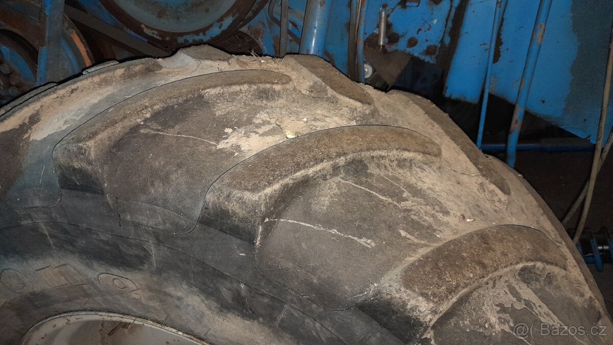 Pneu 480/70 r30