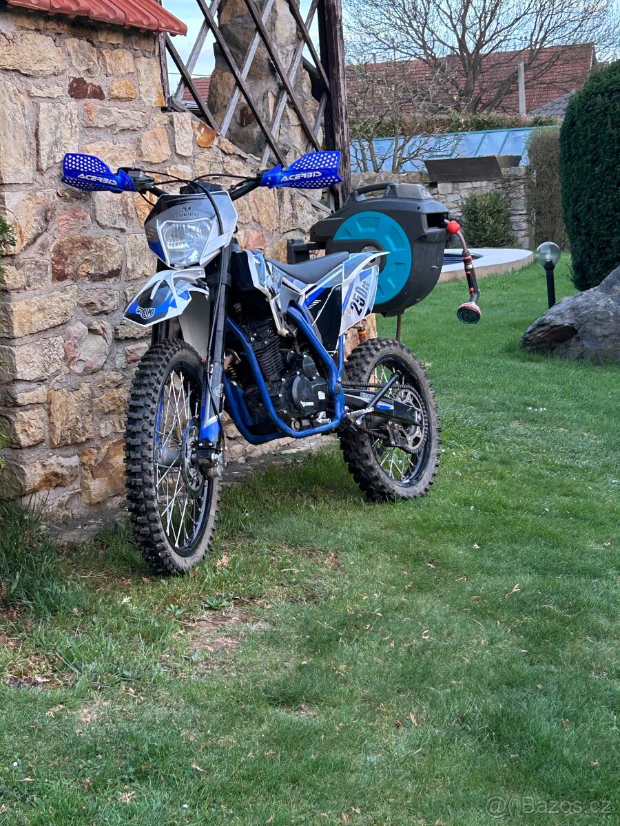 Pitbike Leramotors Killer 250cc